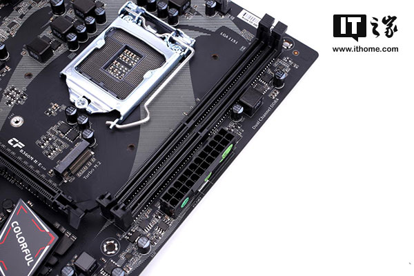 Intel八代U超强性价比搭档:七彩虹B360主板上市 七彩虹B360主板