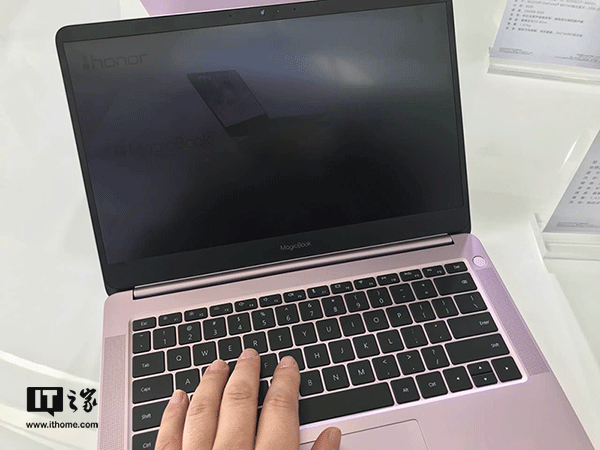 荣耀MagicBook