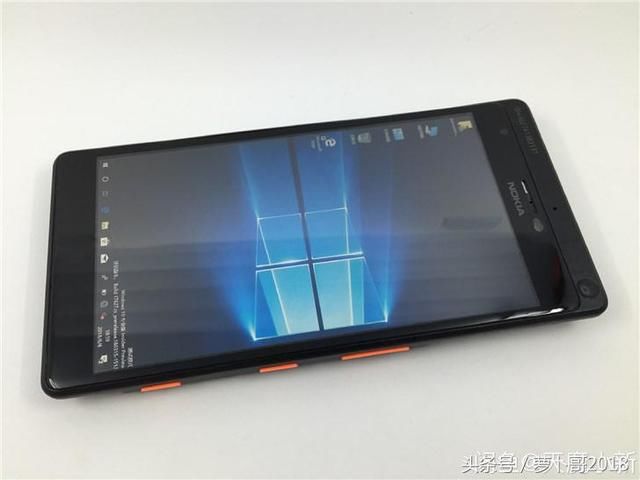 诺基亚工程机Surface Phone运行windows10系统