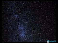 Photoshop CS5如何给建筑图片添加烟花效果？